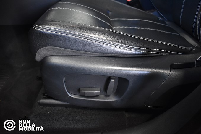 LAND ROVER Range Rover Velar 2.0D I4 240 CV R-Dynamic